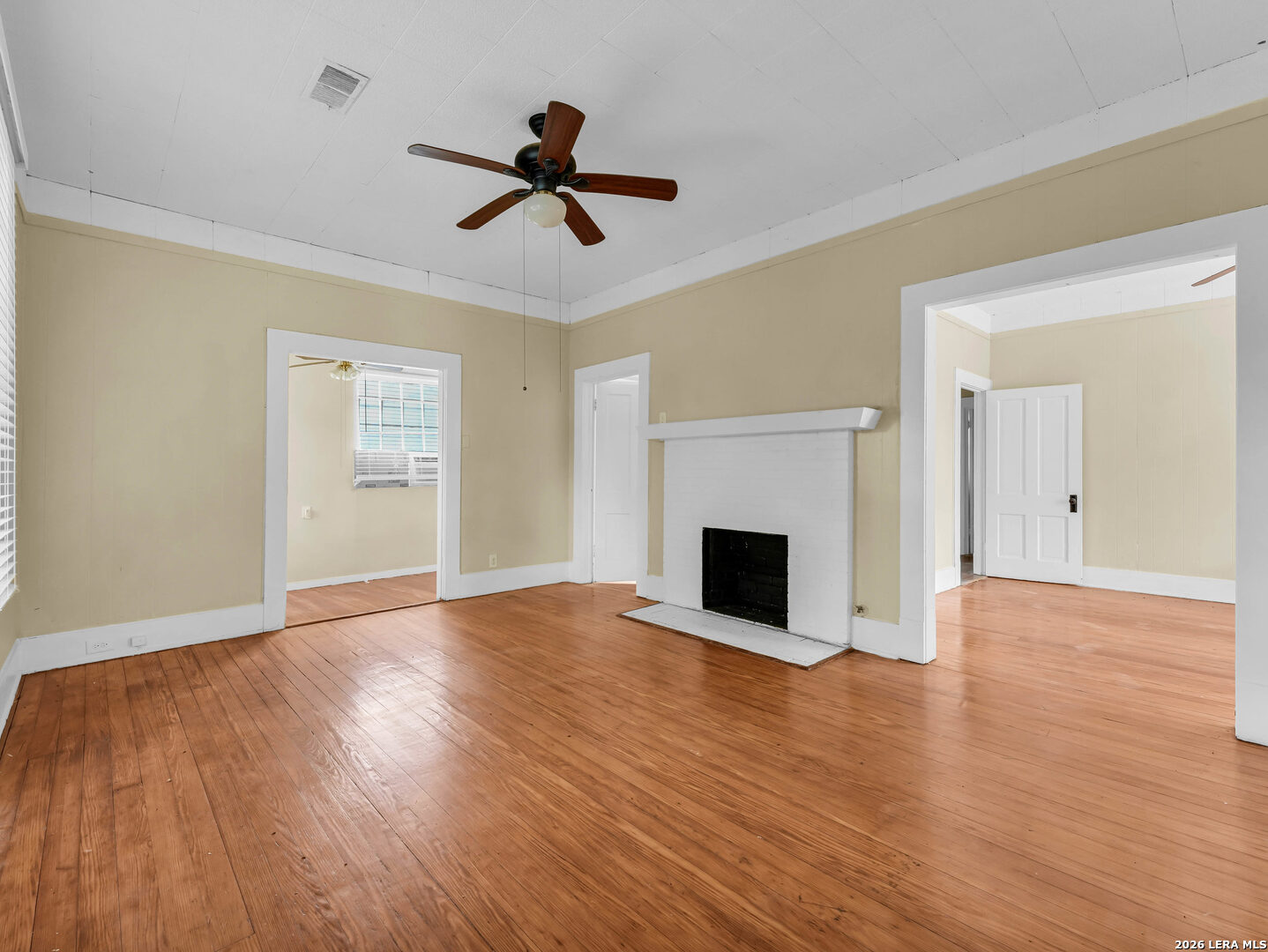 422 W Mistletoe, San Antonio, TX 78212