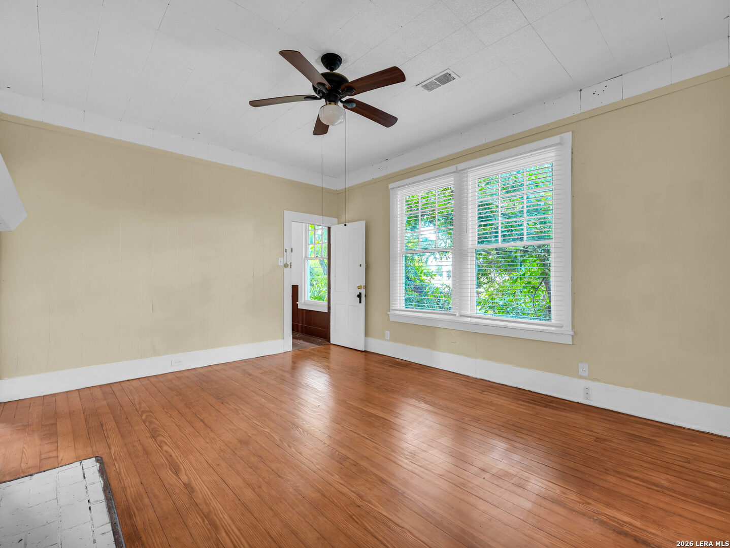422 W Mistletoe, San Antonio, TX 78212