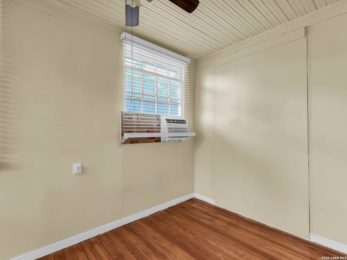 422 W Mistletoe, San Antonio, TX 78212