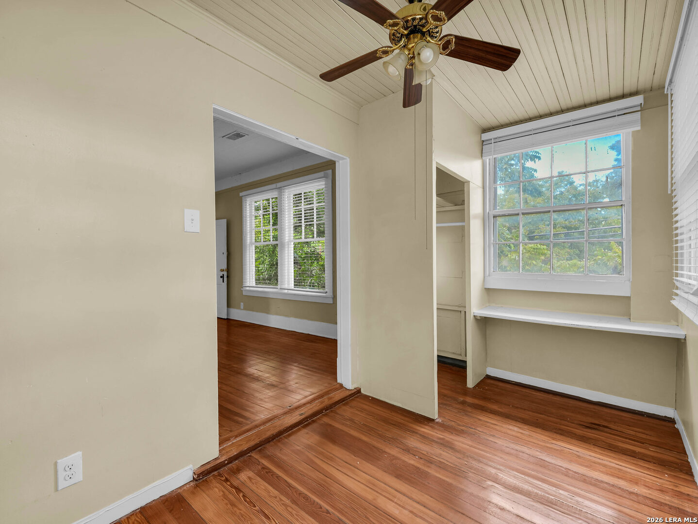 422 W Mistletoe, San Antonio, TX 78212
