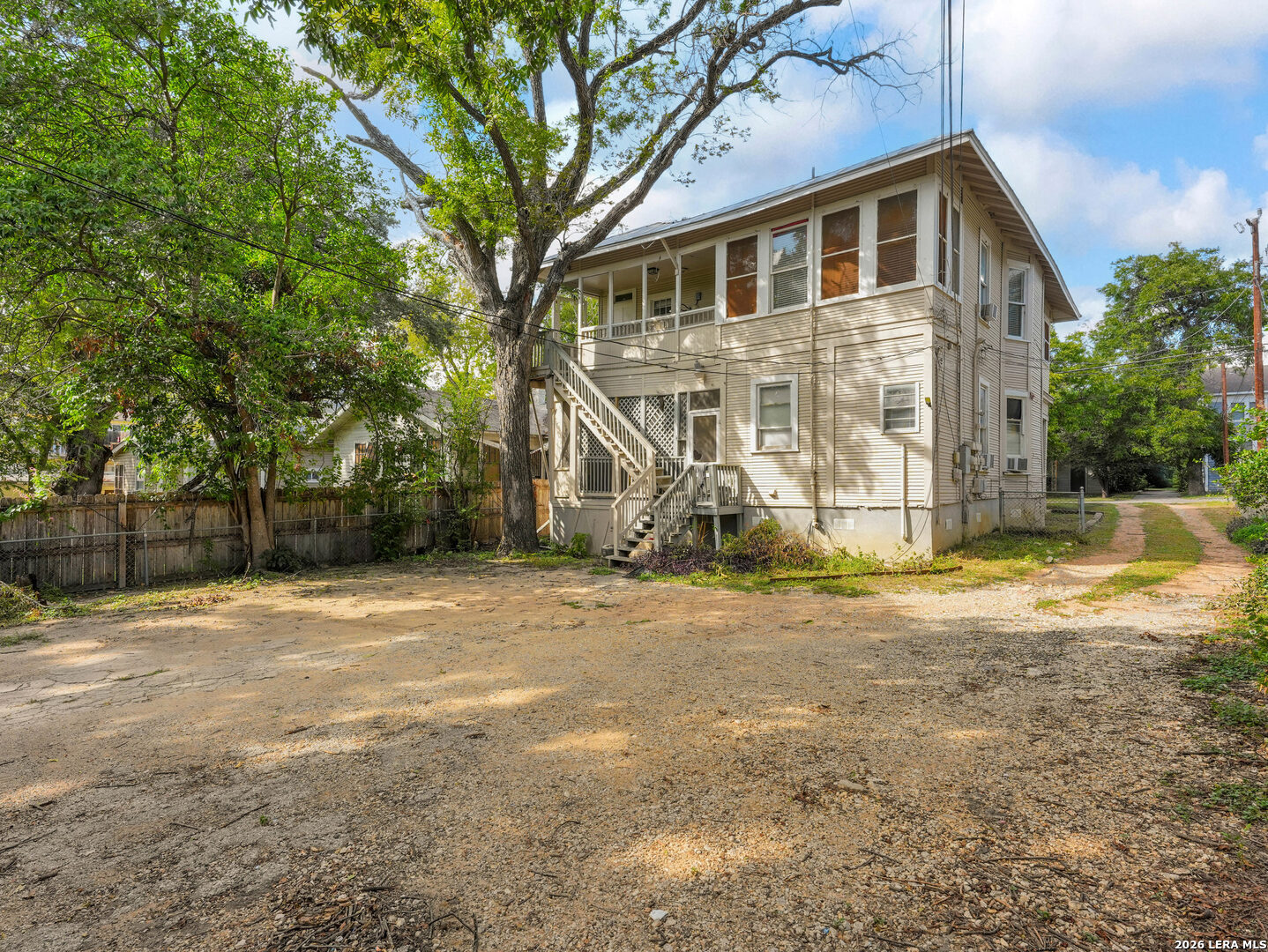 422 W Mistletoe, San Antonio, TX 78212