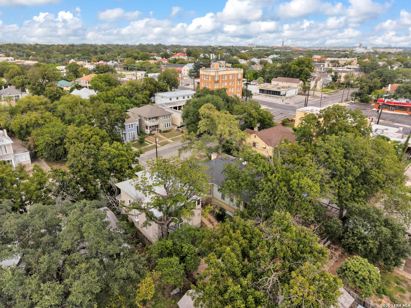 422 W Mistletoe, San Antonio, TX 78212