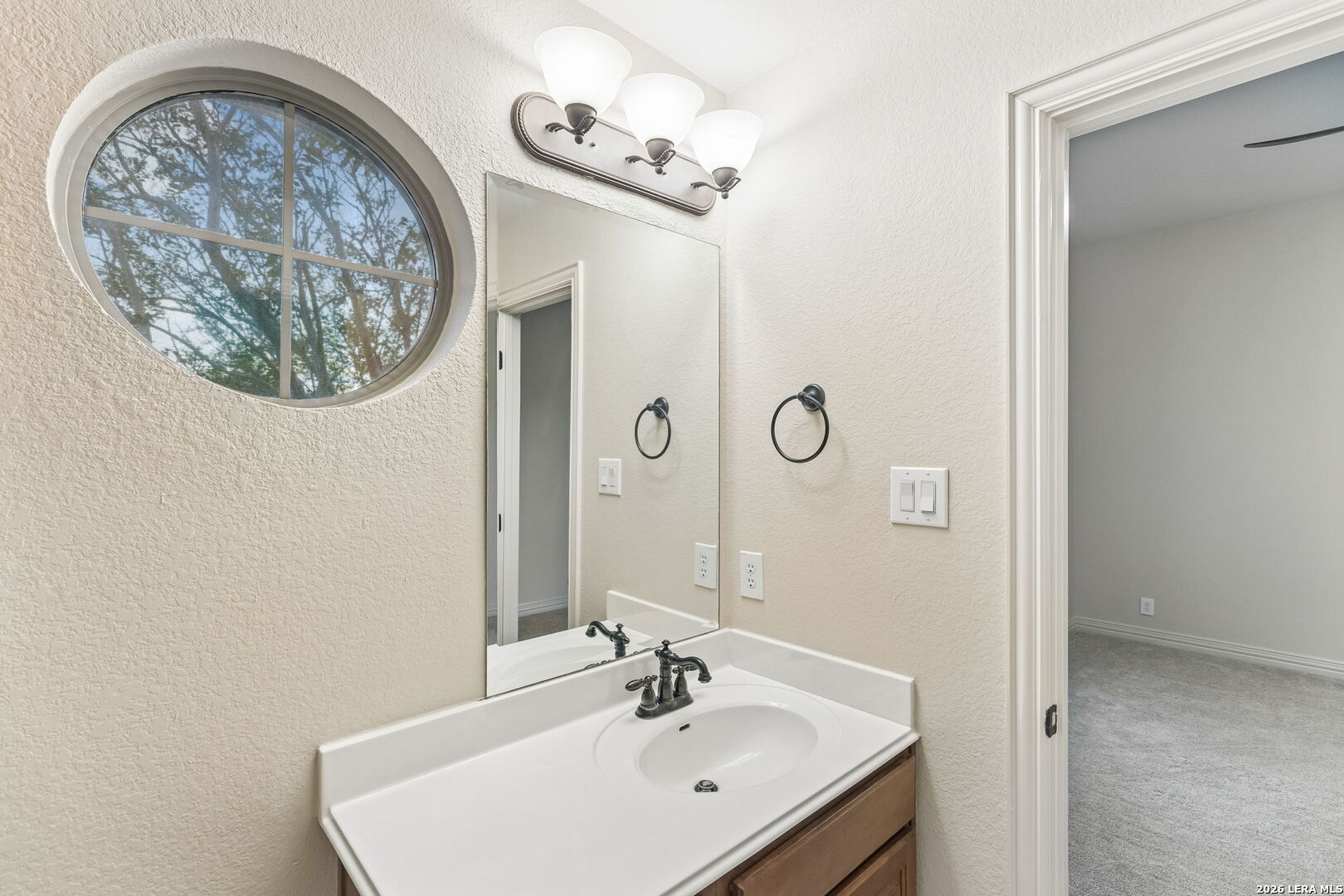 442 PRIVATE ROAD 1709, Mico, TX 78056