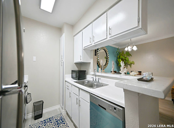 1901 LAKESIDE DR, #402, Seabrook, TX 77586