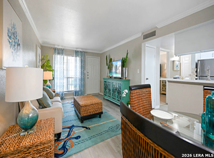 1901 LAKESIDE DR, #402, Seabrook, TX 77586