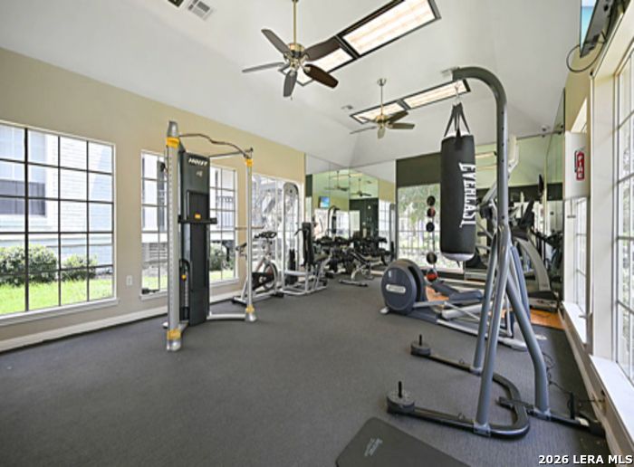 1901 LAKESIDE DR, #402, Seabrook, TX 77586