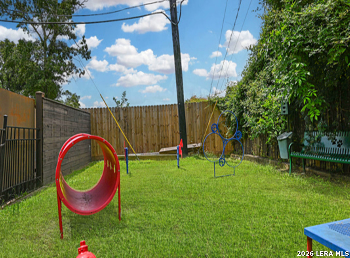 1901 LAKESIDE DR, #402, Seabrook, TX 77586