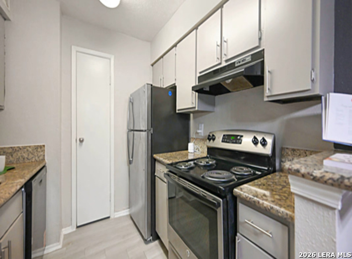1901 LAKESIDE DR, #402, Seabrook, TX 77586