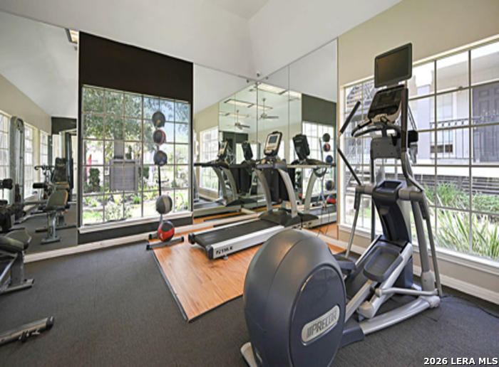 1901 LAKESIDE DR, #402, Seabrook, TX 77586