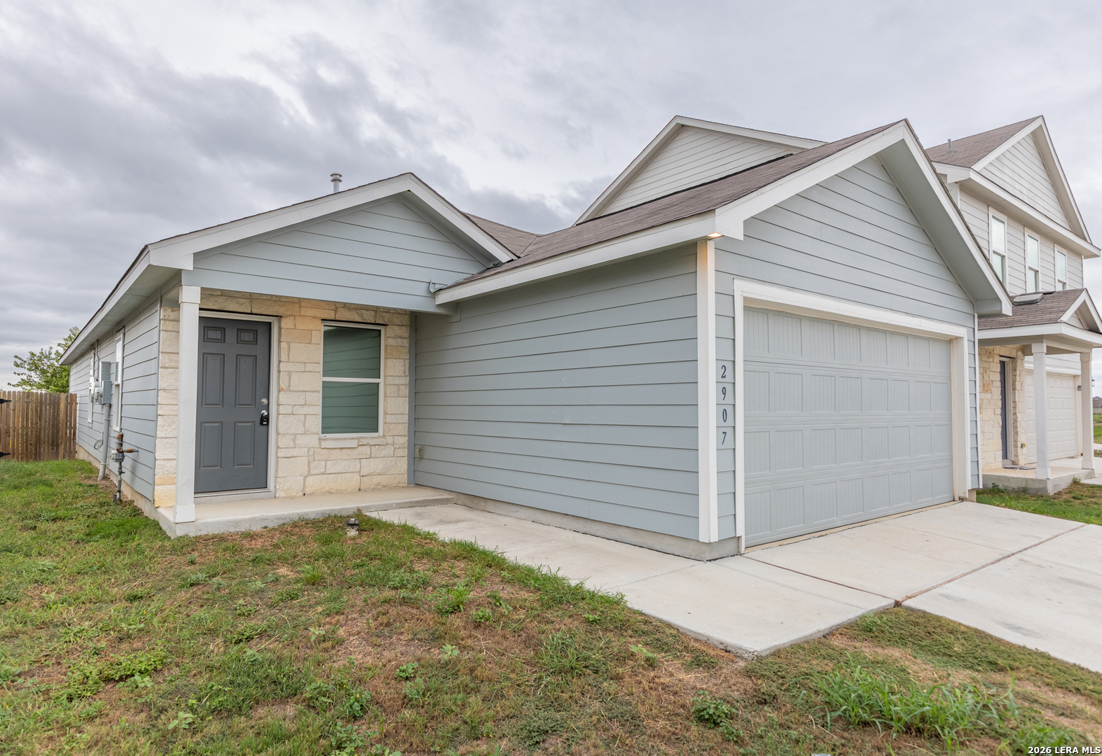 2907 CHARPAK DR, Converse, TX 78109