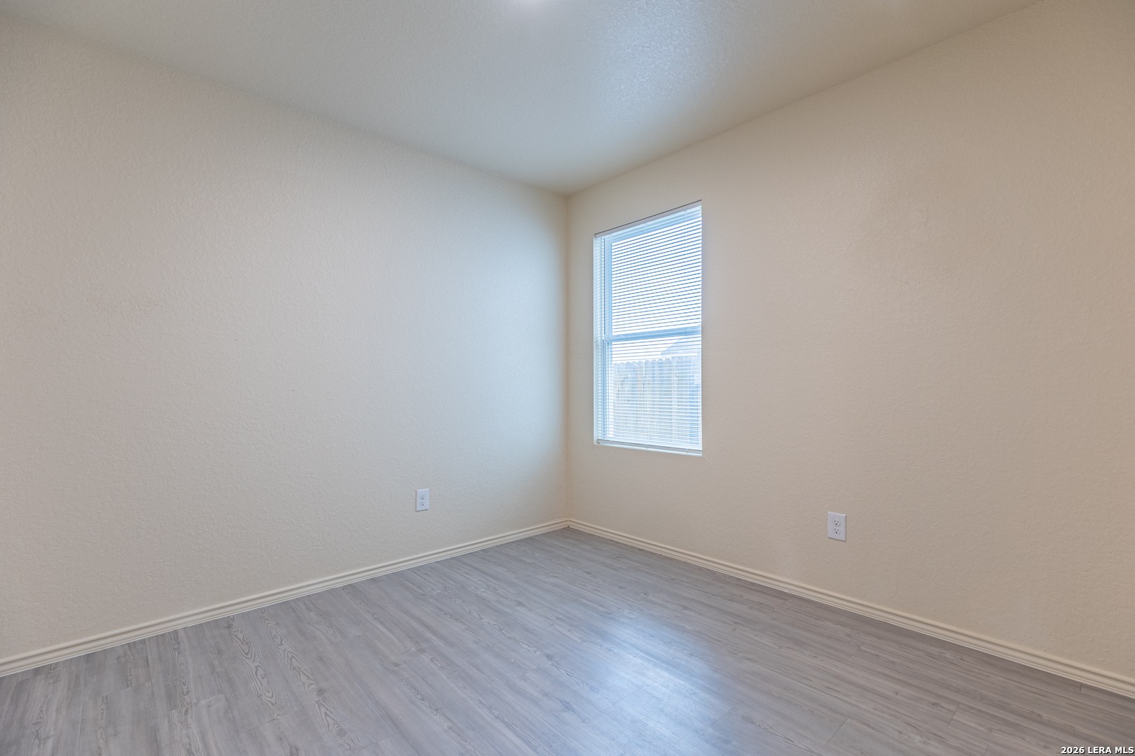 2907 CHARPAK DR, Converse, TX 78109