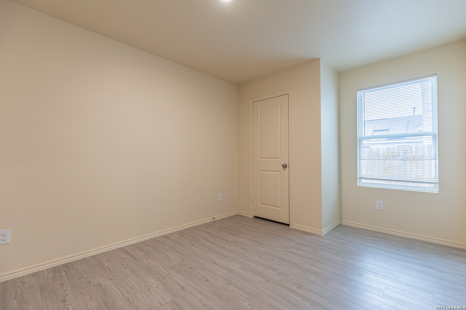 2907 CHARPAK DR, Converse, TX 78109