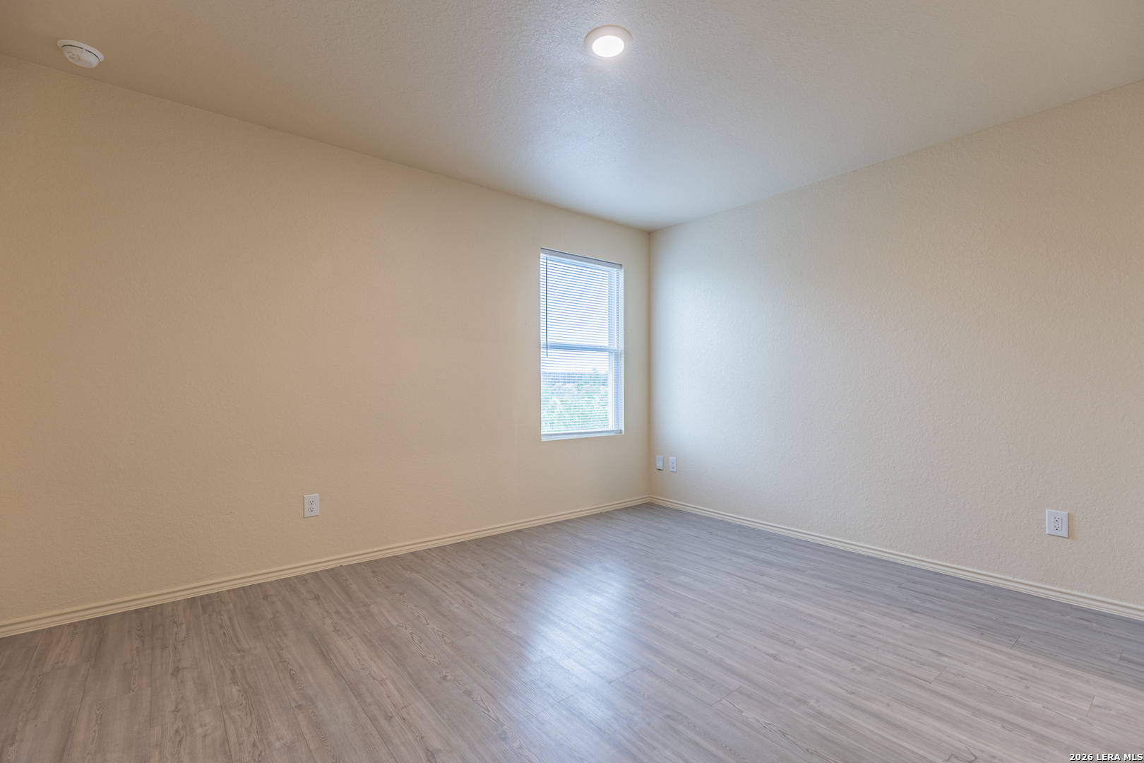 2907 CHARPAK DR, Converse, TX 78109
