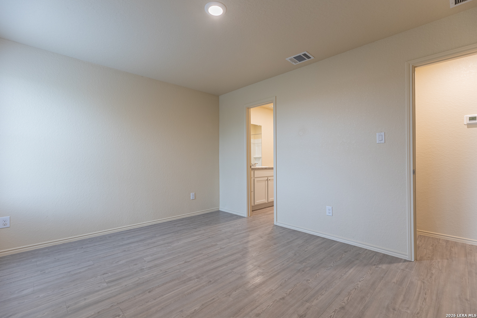 2907 CHARPAK DR, Converse, TX 78109