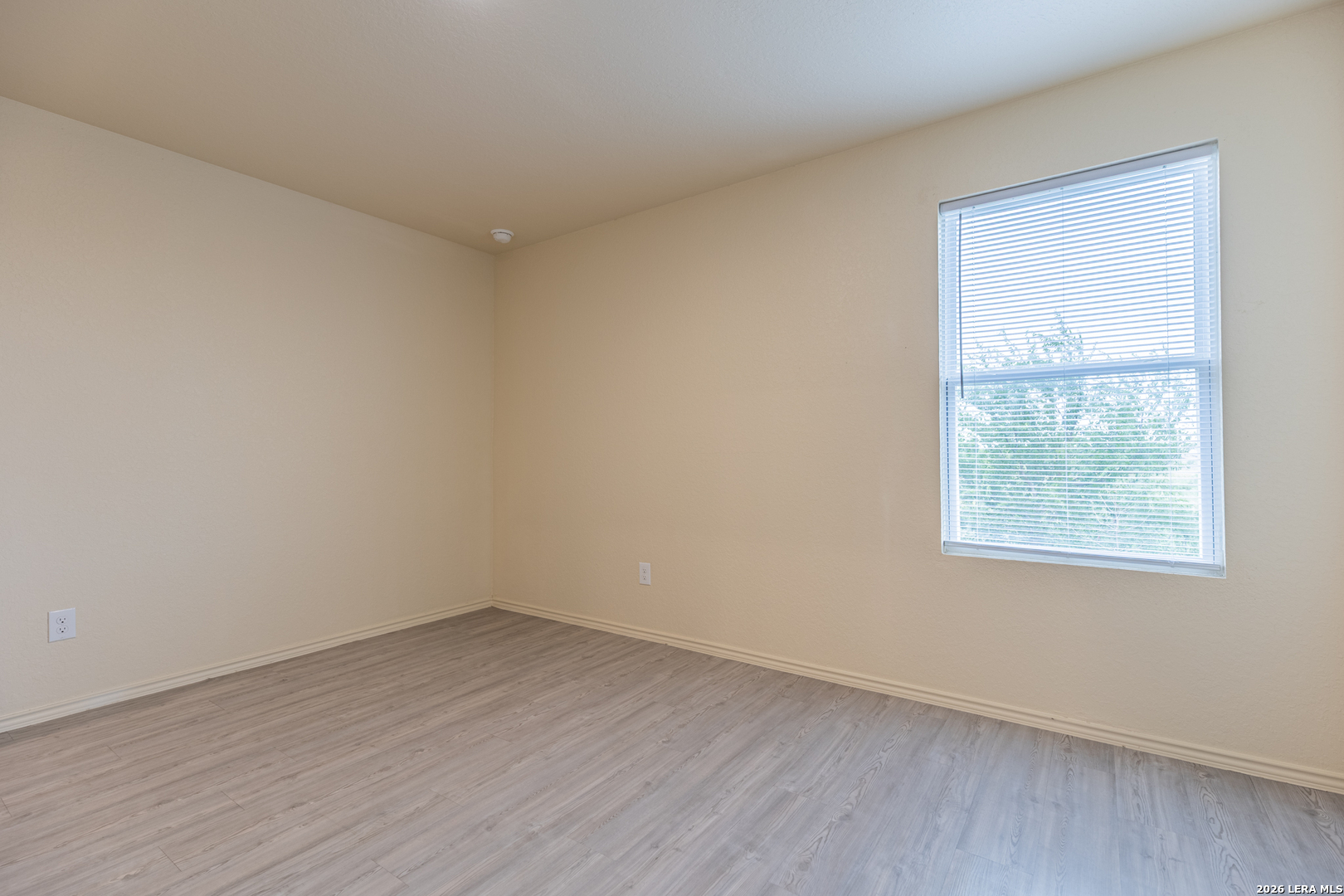 2907 CHARPAK DR, Converse, TX 78109