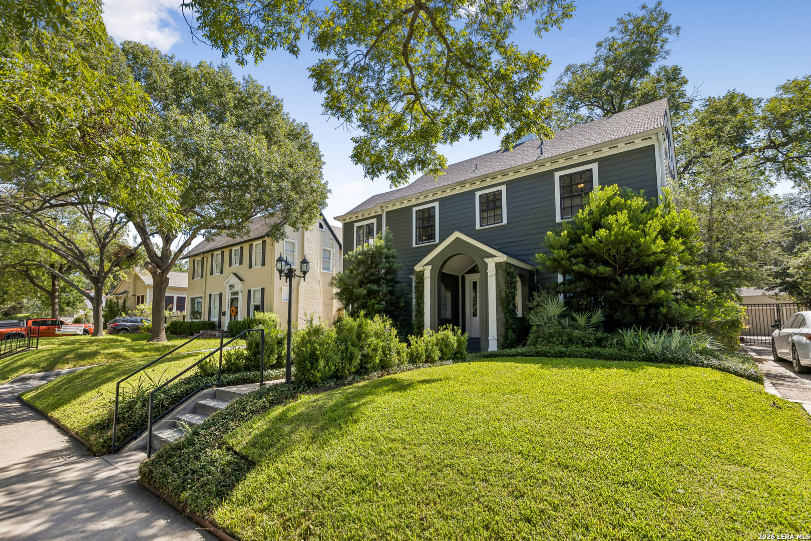 210 W Hollywood Ave, San Antonio, TX 78212