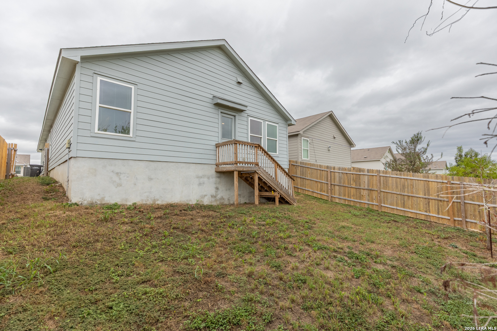 2907 CHARPAK DR, Converse, TX 78109