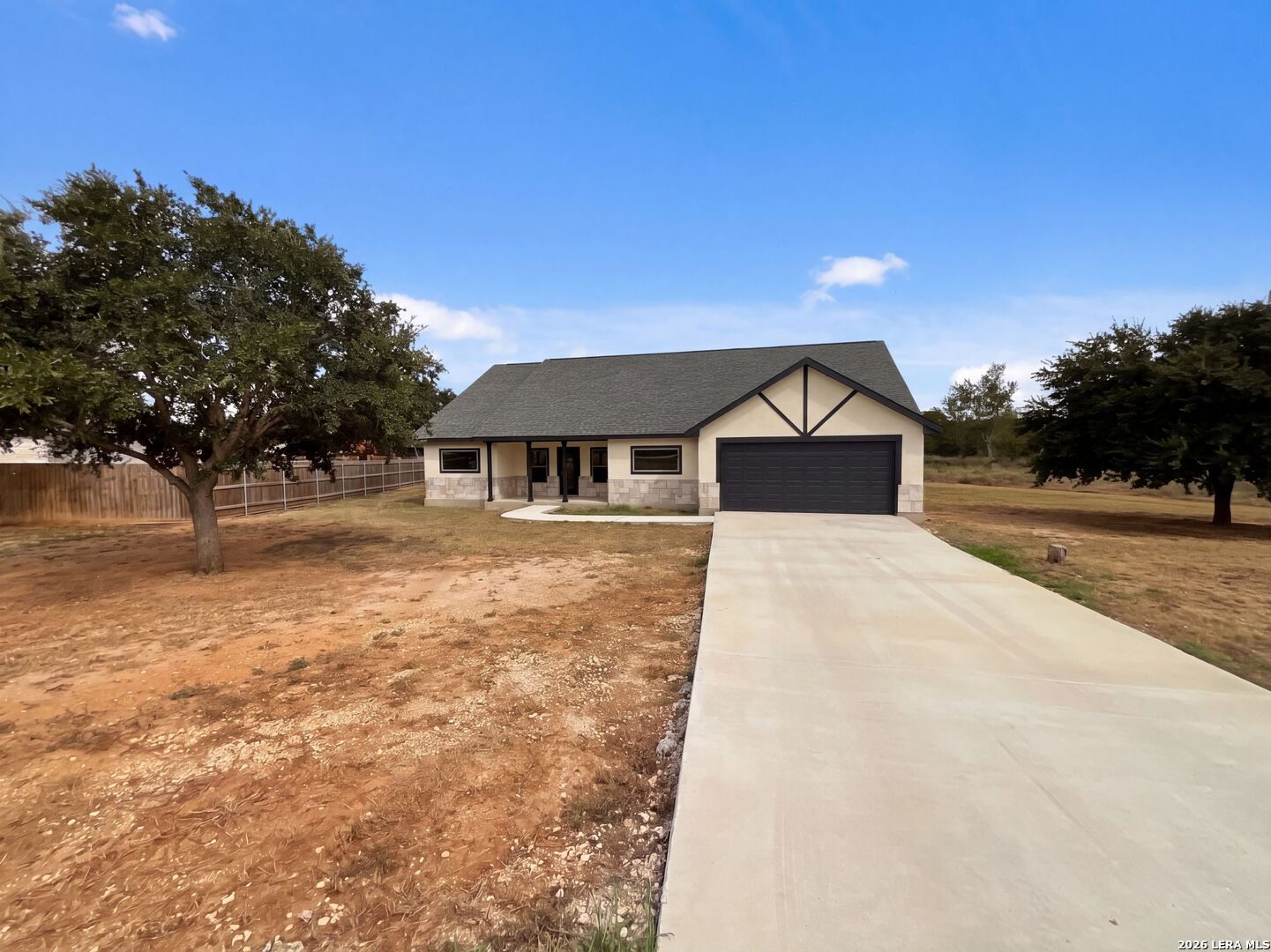 Property photo for 185 E MEDIUM MEADOW DR, Lytle, TX