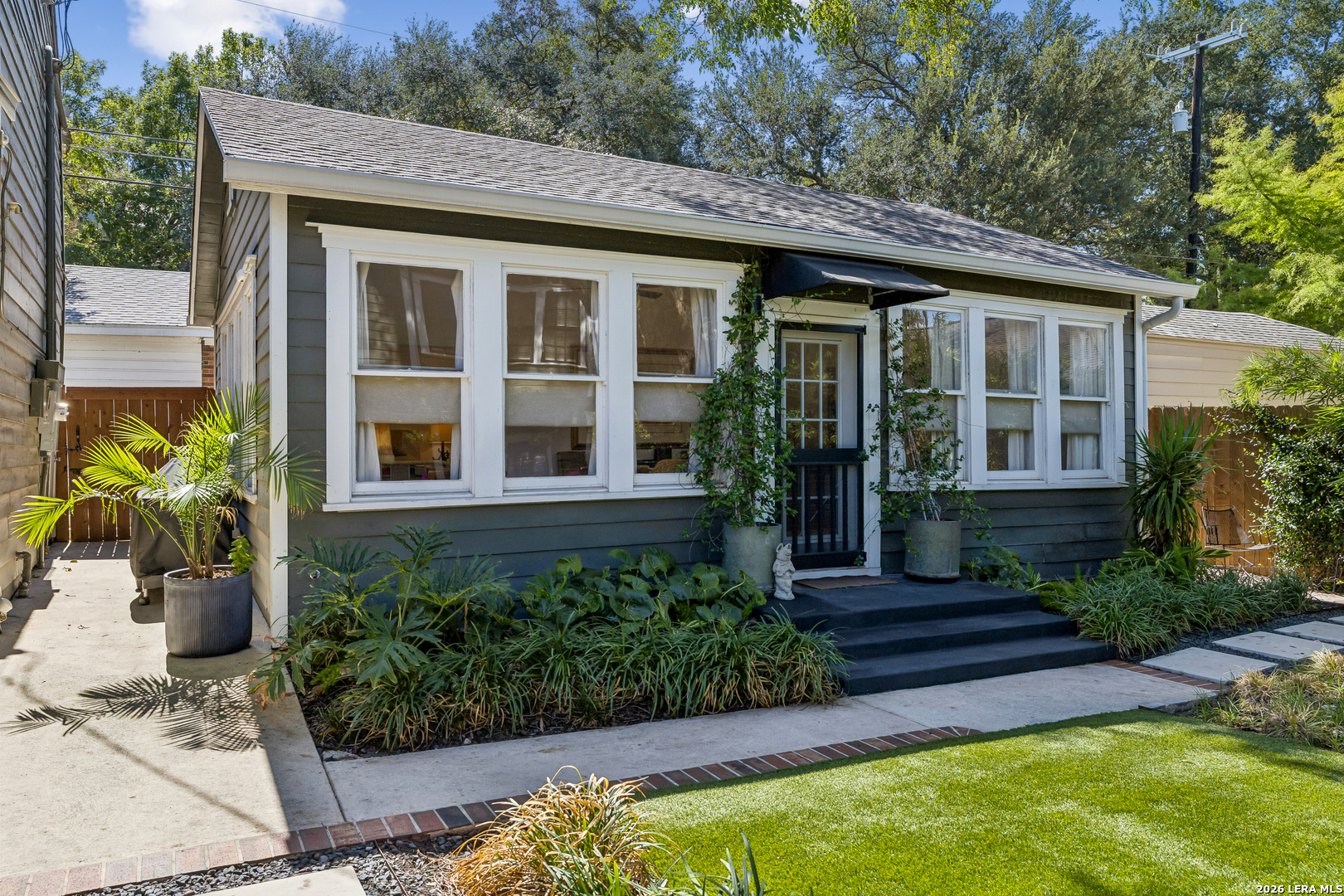 210 W Hollywood Ave, San Antonio, TX 78212
