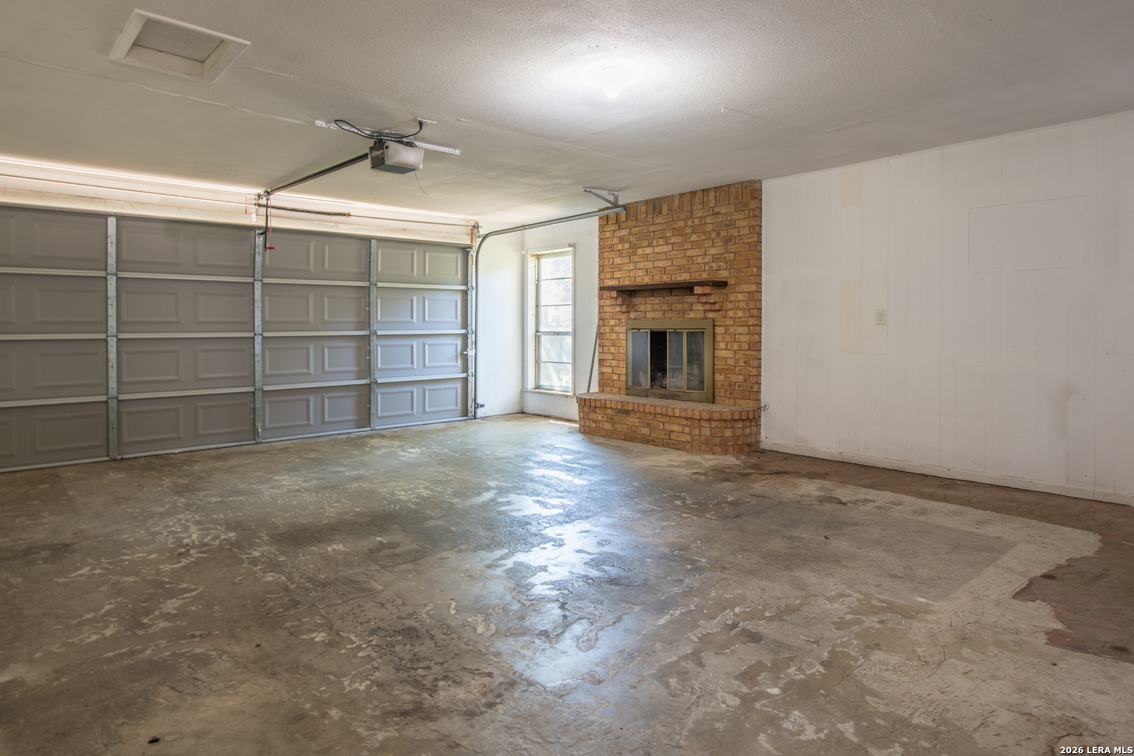 1422 Mockingbird, Seguin, TX 78155