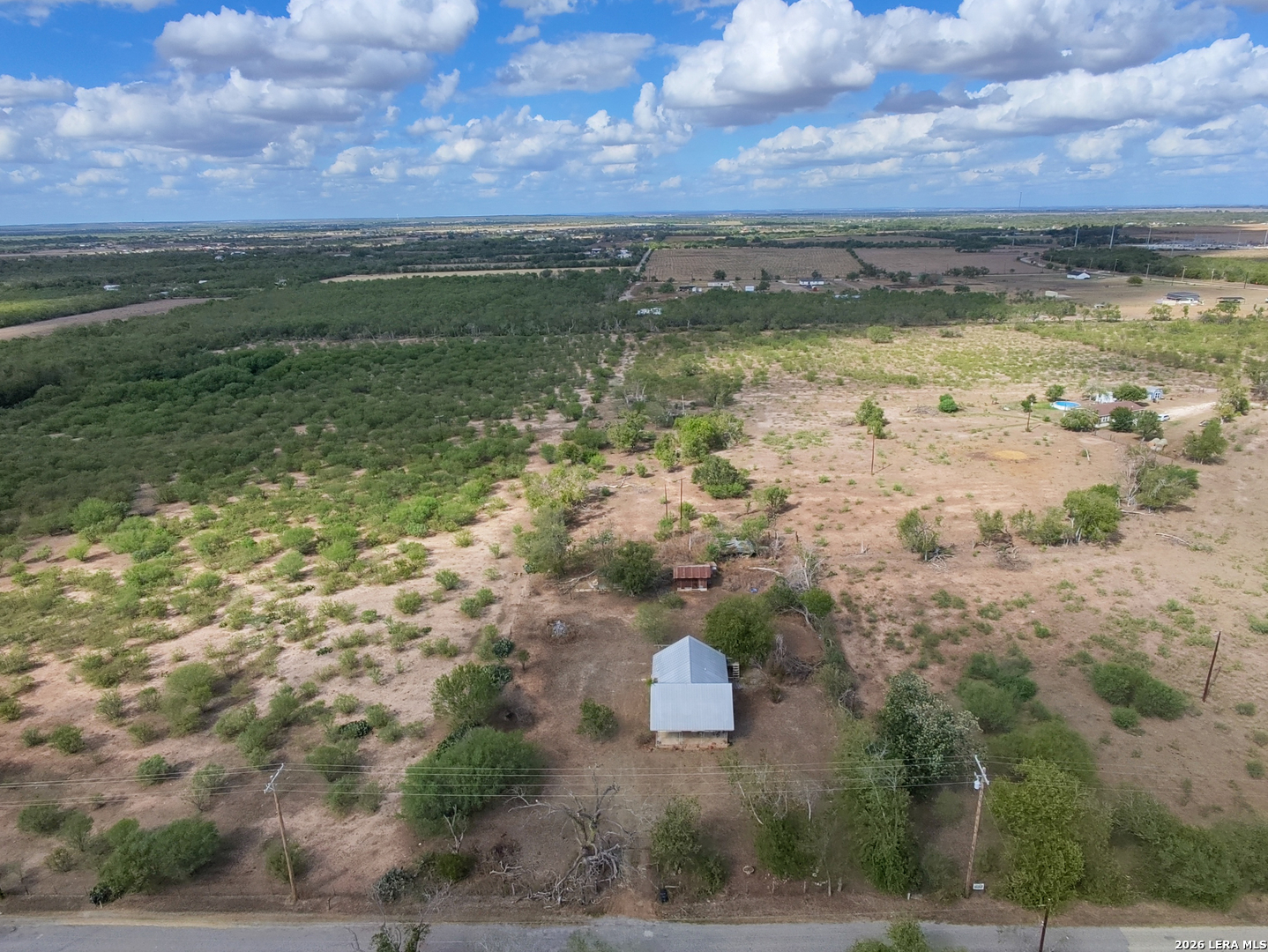 455 E COUNTY ROAD 6714, Natalia, TX 78059