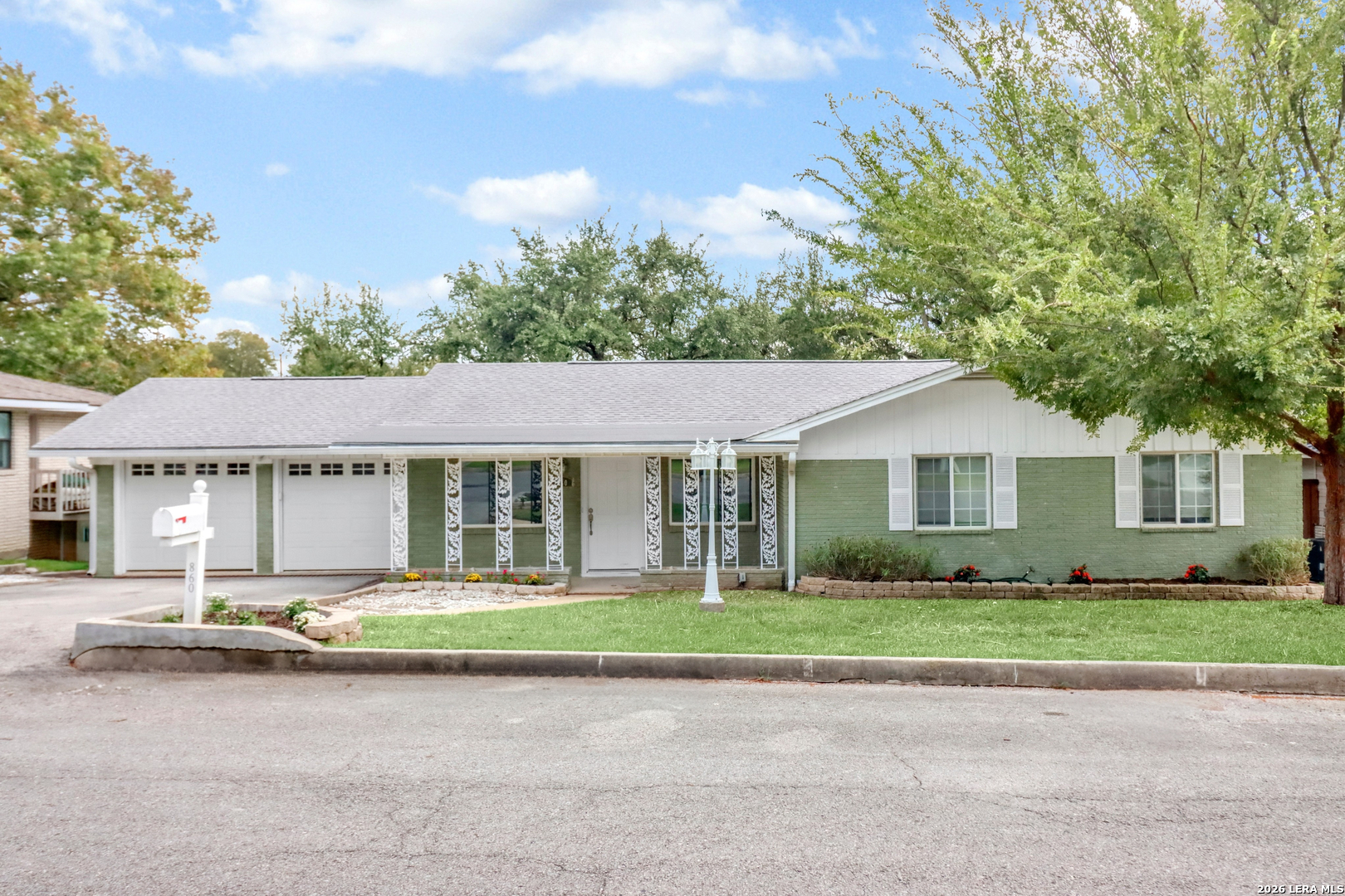 860 Oak Ln, New Braunfels, TX 78130