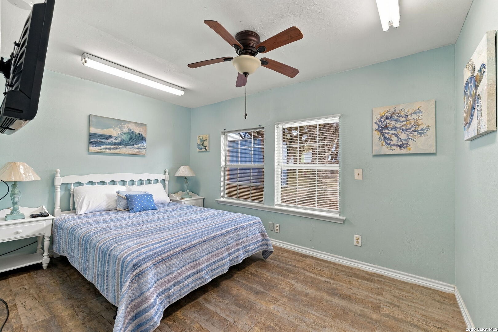 119 Palm St, Rockport, TX 78382