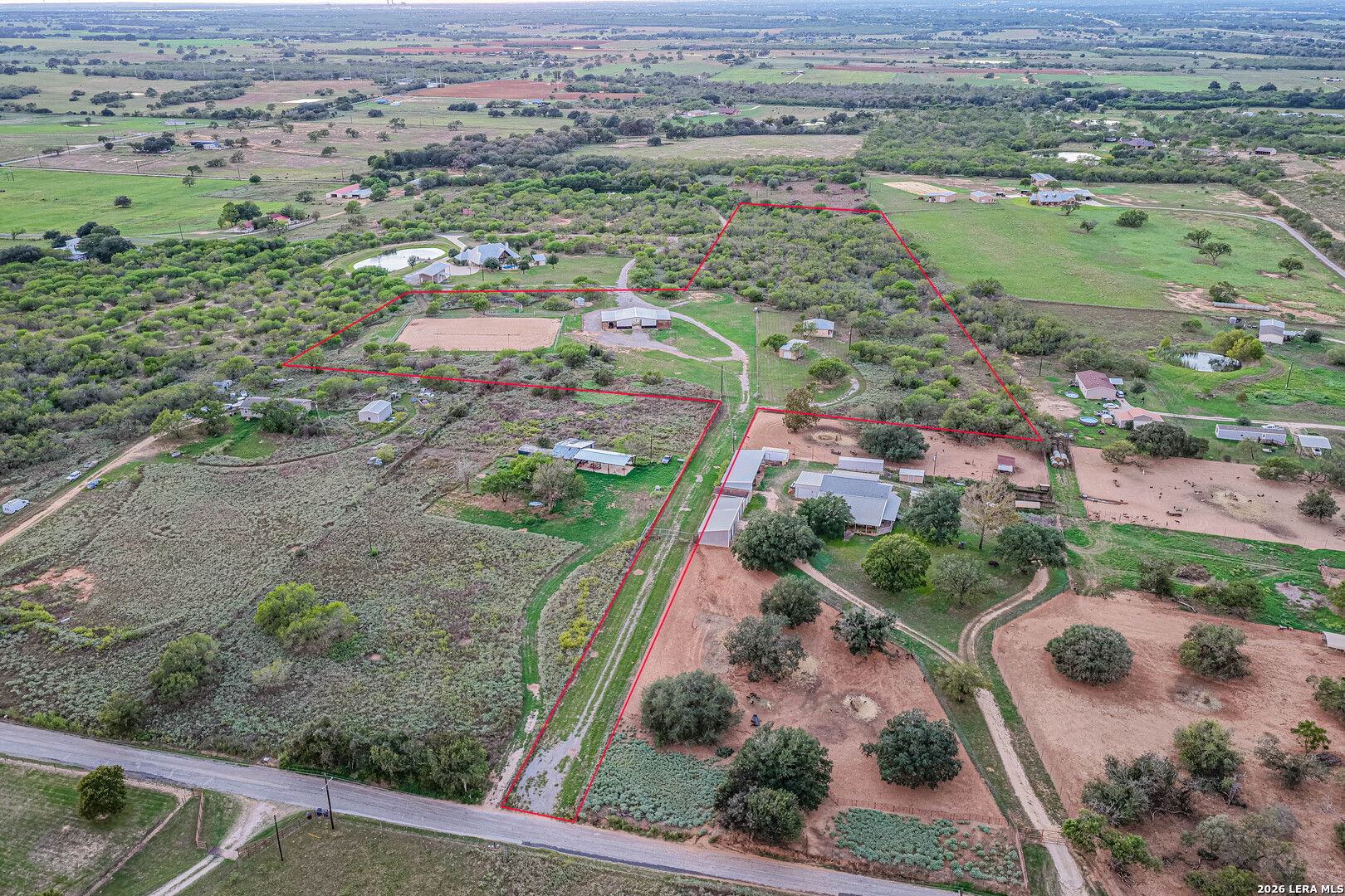 1260 County Road 361, La Vernia, TX 78121