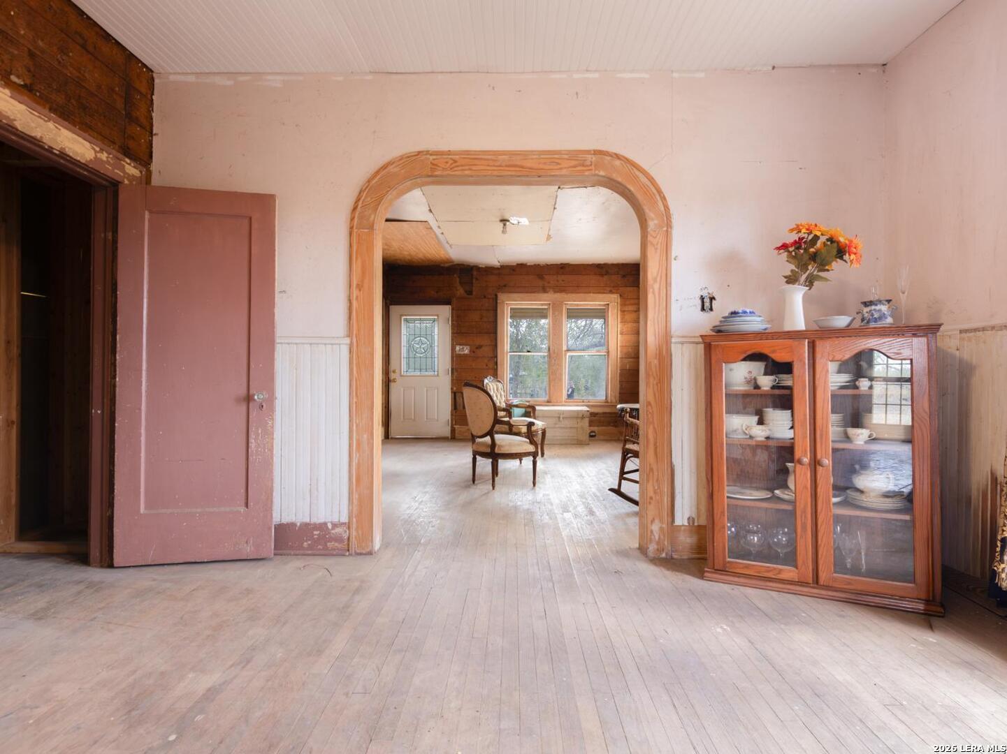 455 E COUNTY ROAD 6714, Natalia, TX 78059