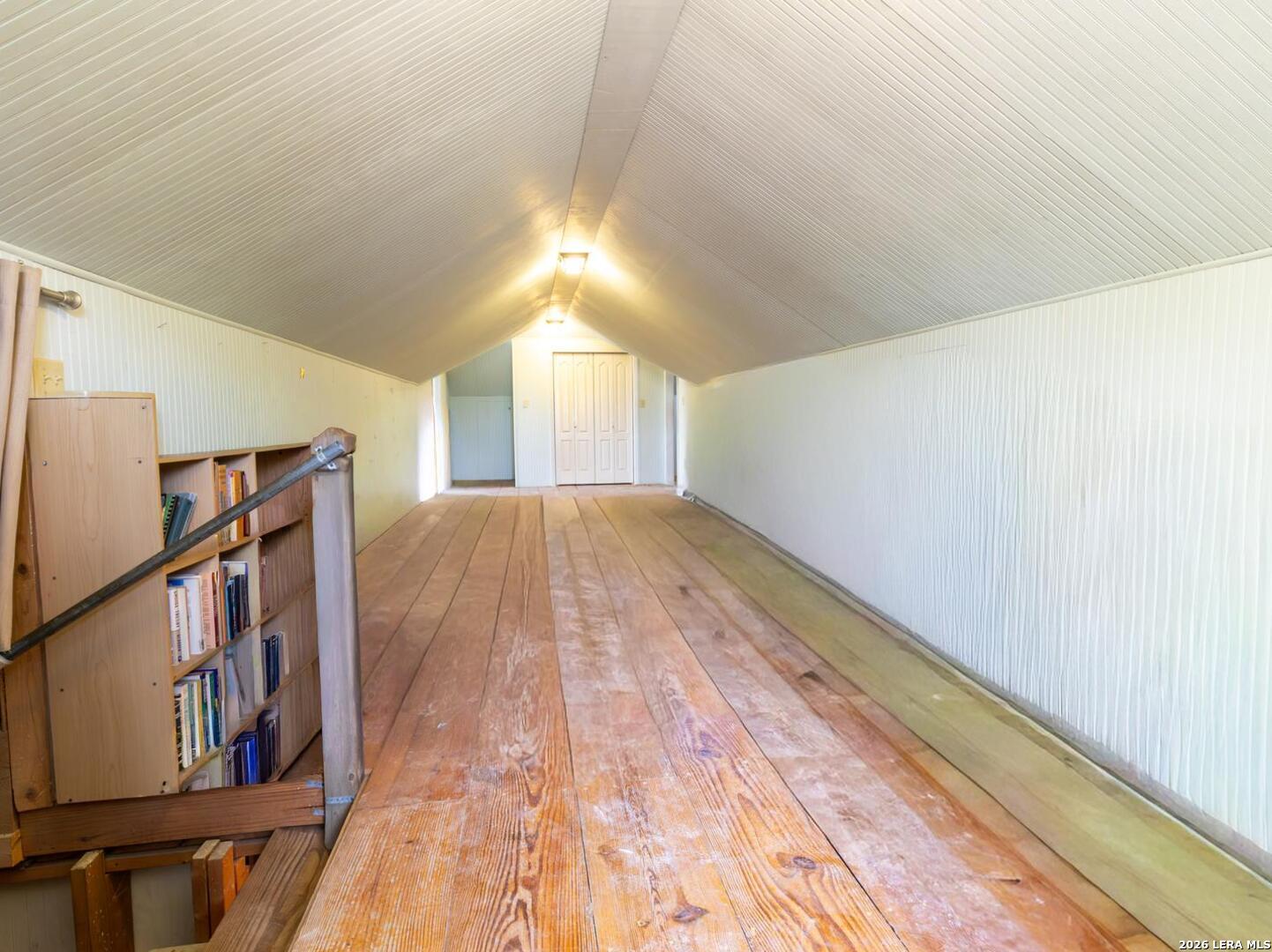 455 E COUNTY ROAD 6714, Natalia, TX 78059