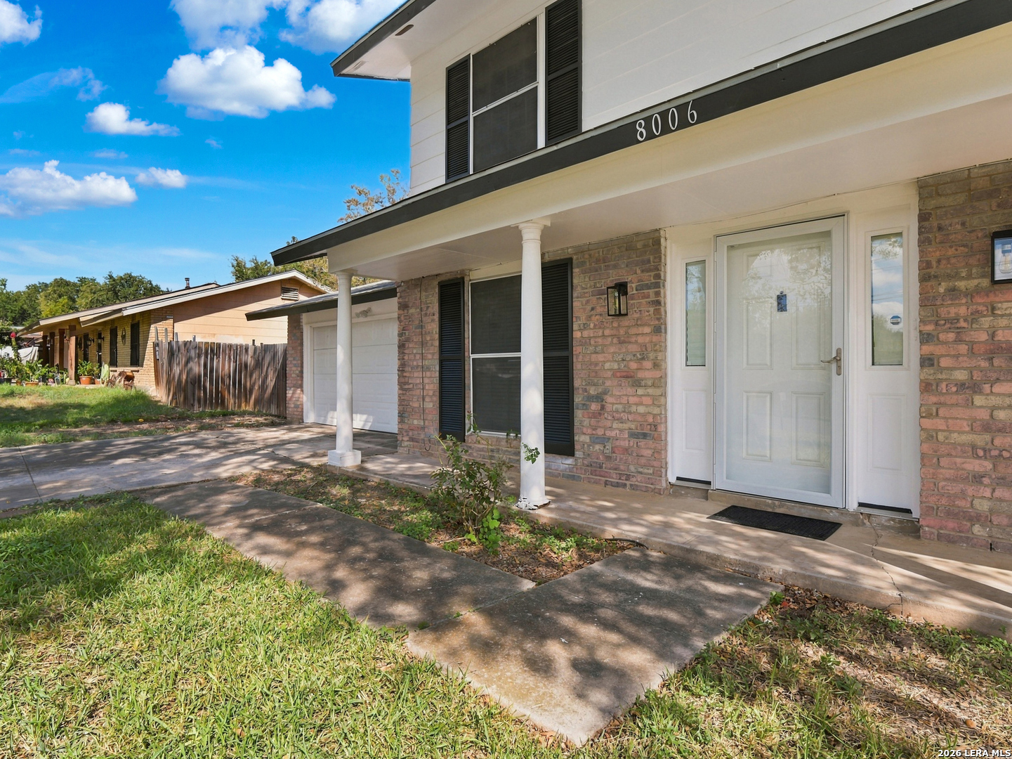 8006 RUSTIC FOREST DR, San Antonio, TX 78239