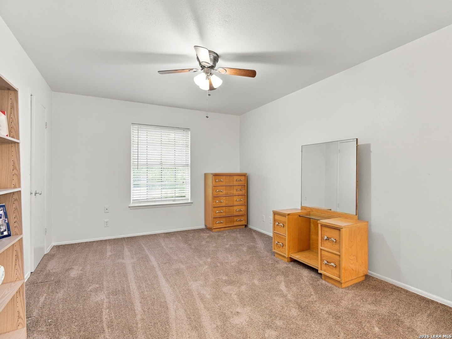 8006 RUSTIC FOREST DR, San Antonio, TX 78239