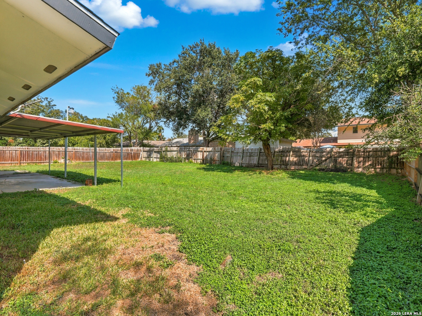 8006 RUSTIC FOREST DR, San Antonio, TX 78239
