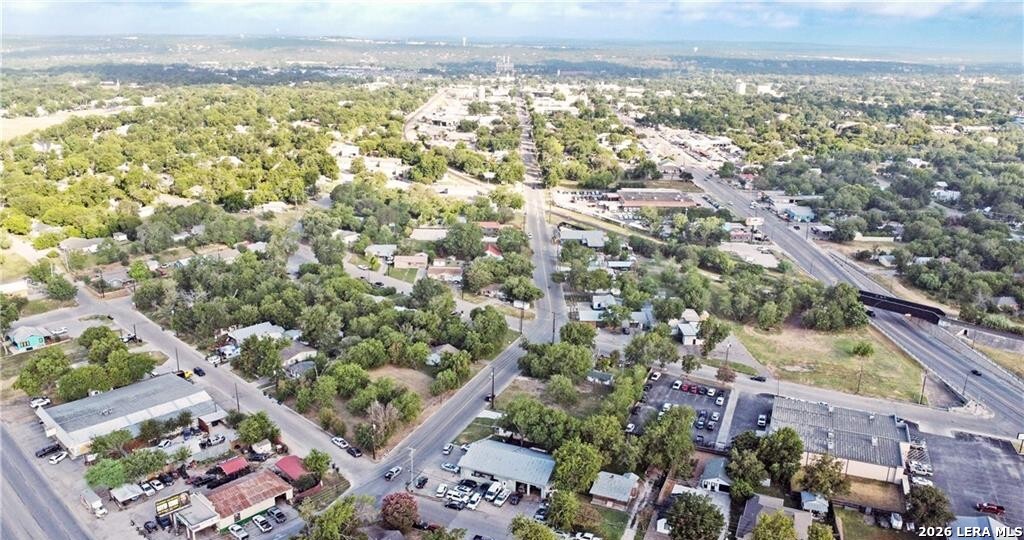 962 S CASTELL AVE, New Braunfels, TX 78130