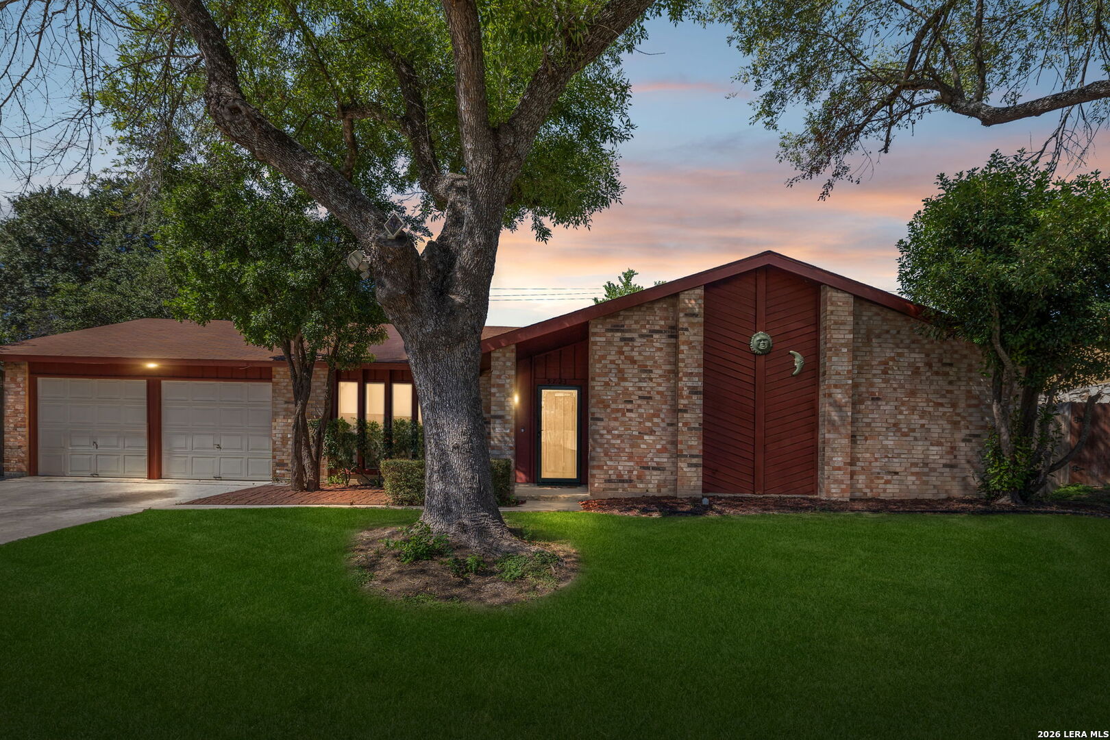 Property photo for 5723 SUN RIDGE DR, San Antonio, TX