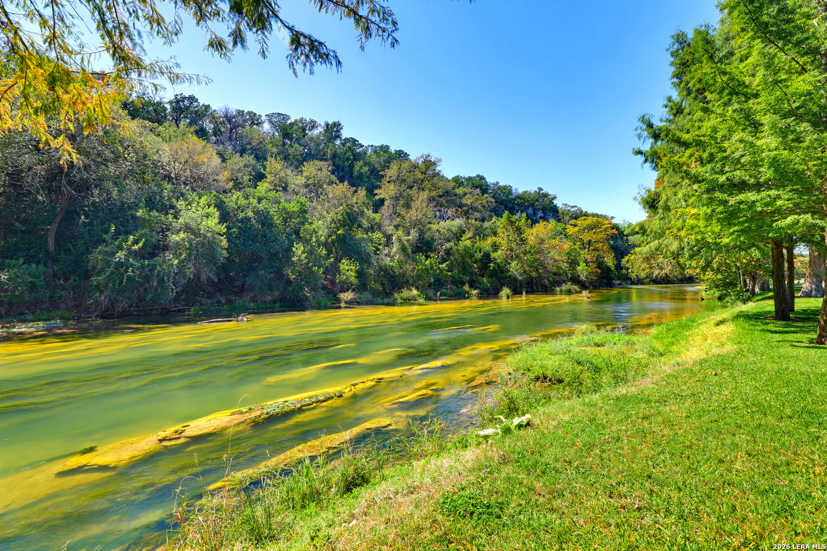 1271 White Water Rd, New Braunfels, TX 78132
