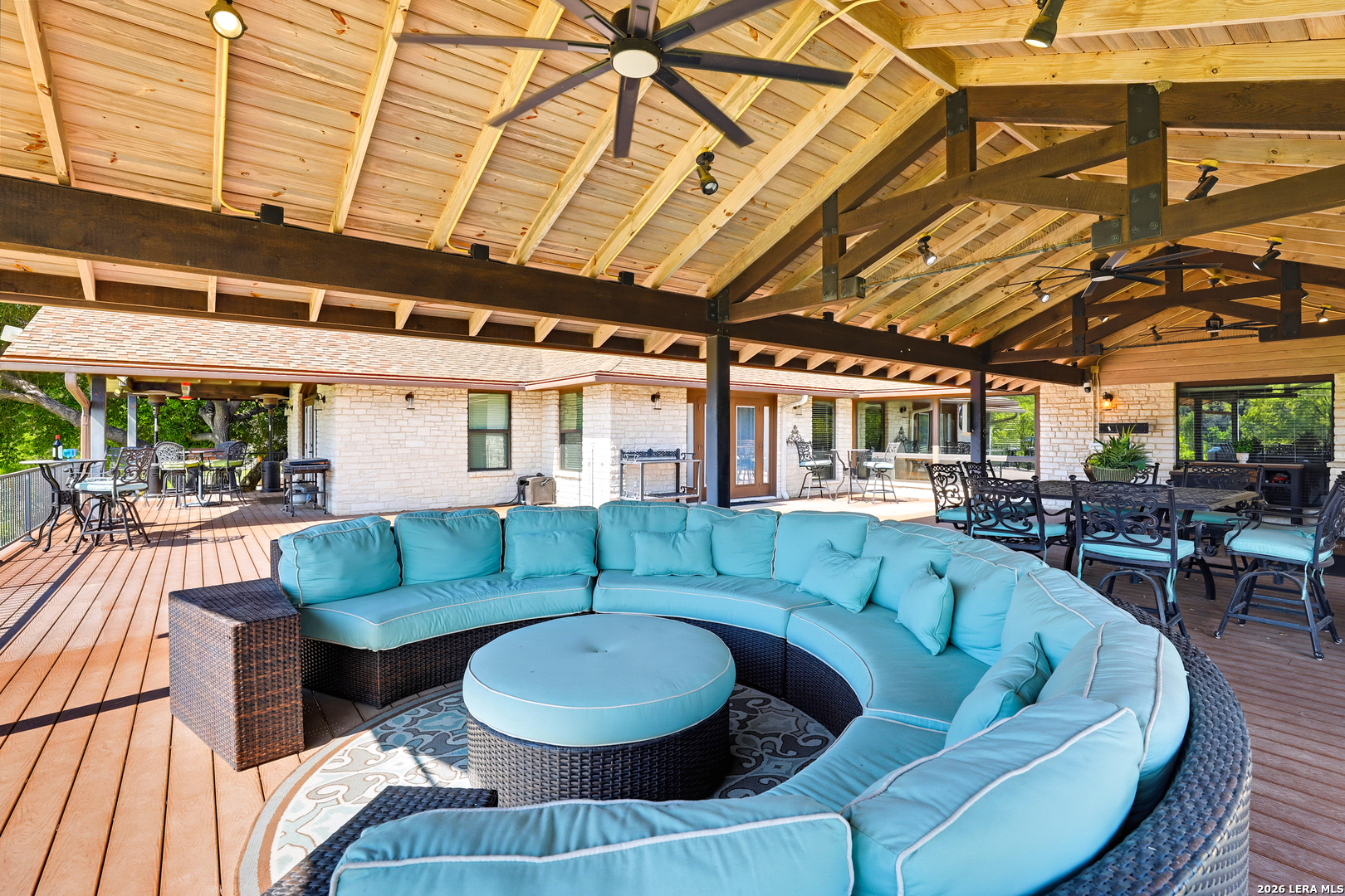 1271 White Water Rd, New Braunfels, TX 78132