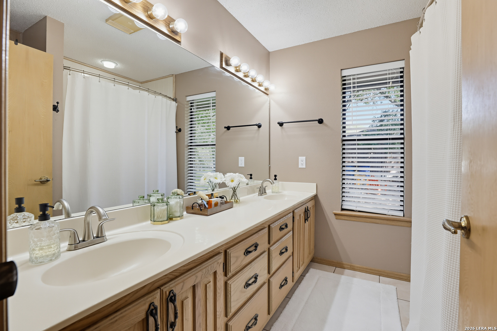 1271 White Water Rd, New Braunfels, TX 78132