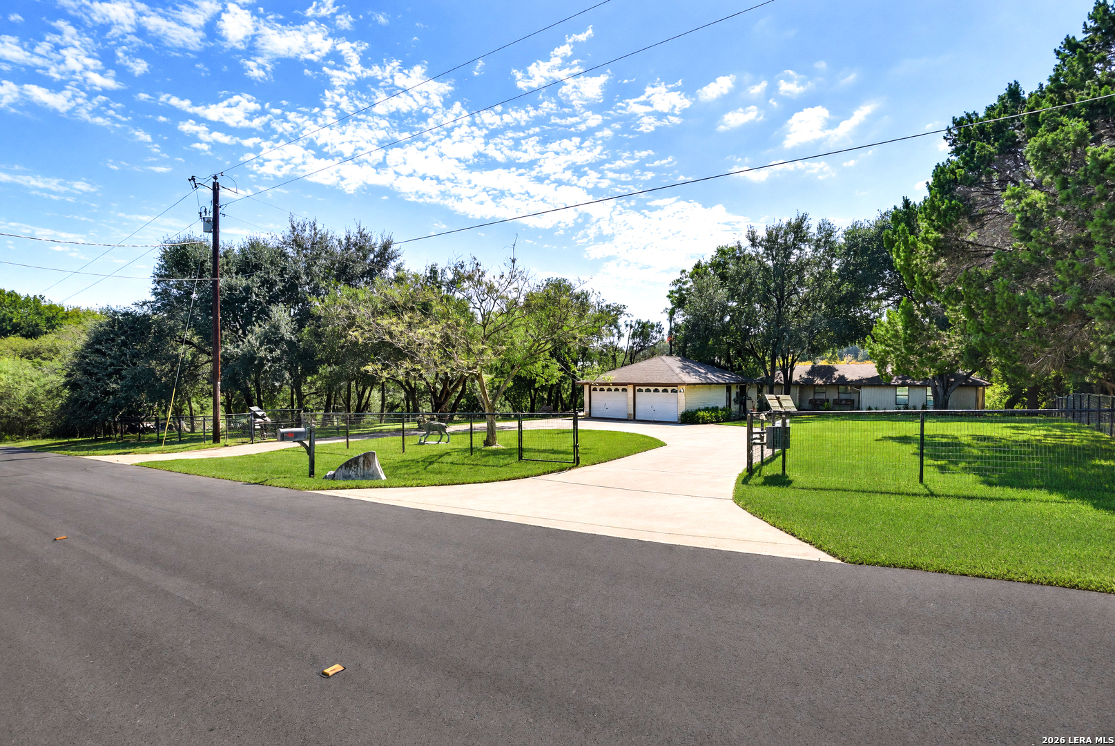 1271 White Water Rd, New Braunfels, TX 78132