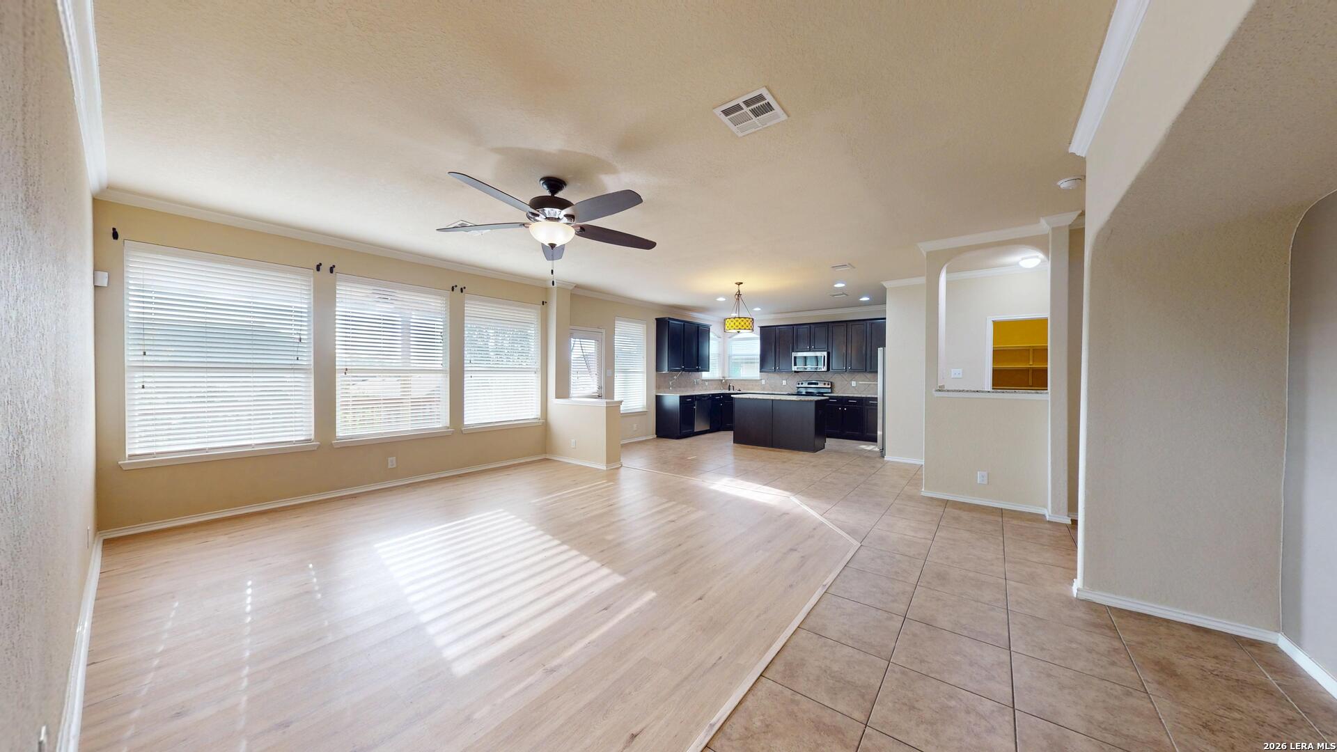 229 KENSINGTON DR, Cibolo, TX 78108