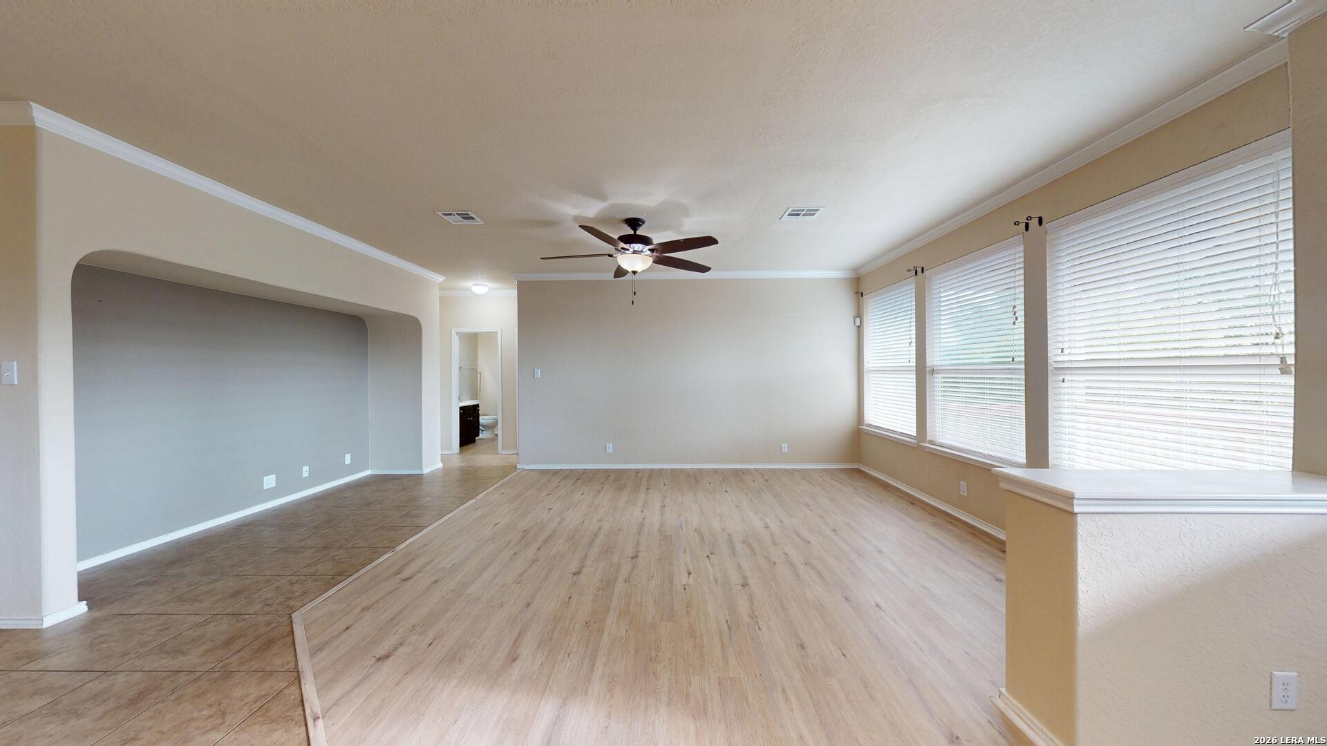229 KENSINGTON DR, Cibolo, TX 78108