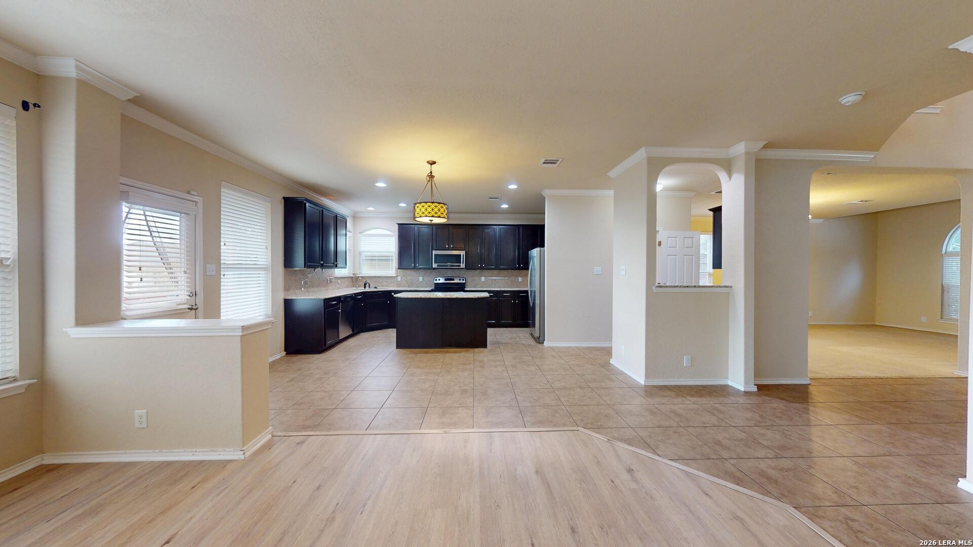 229 KENSINGTON DR, Cibolo, TX 78108