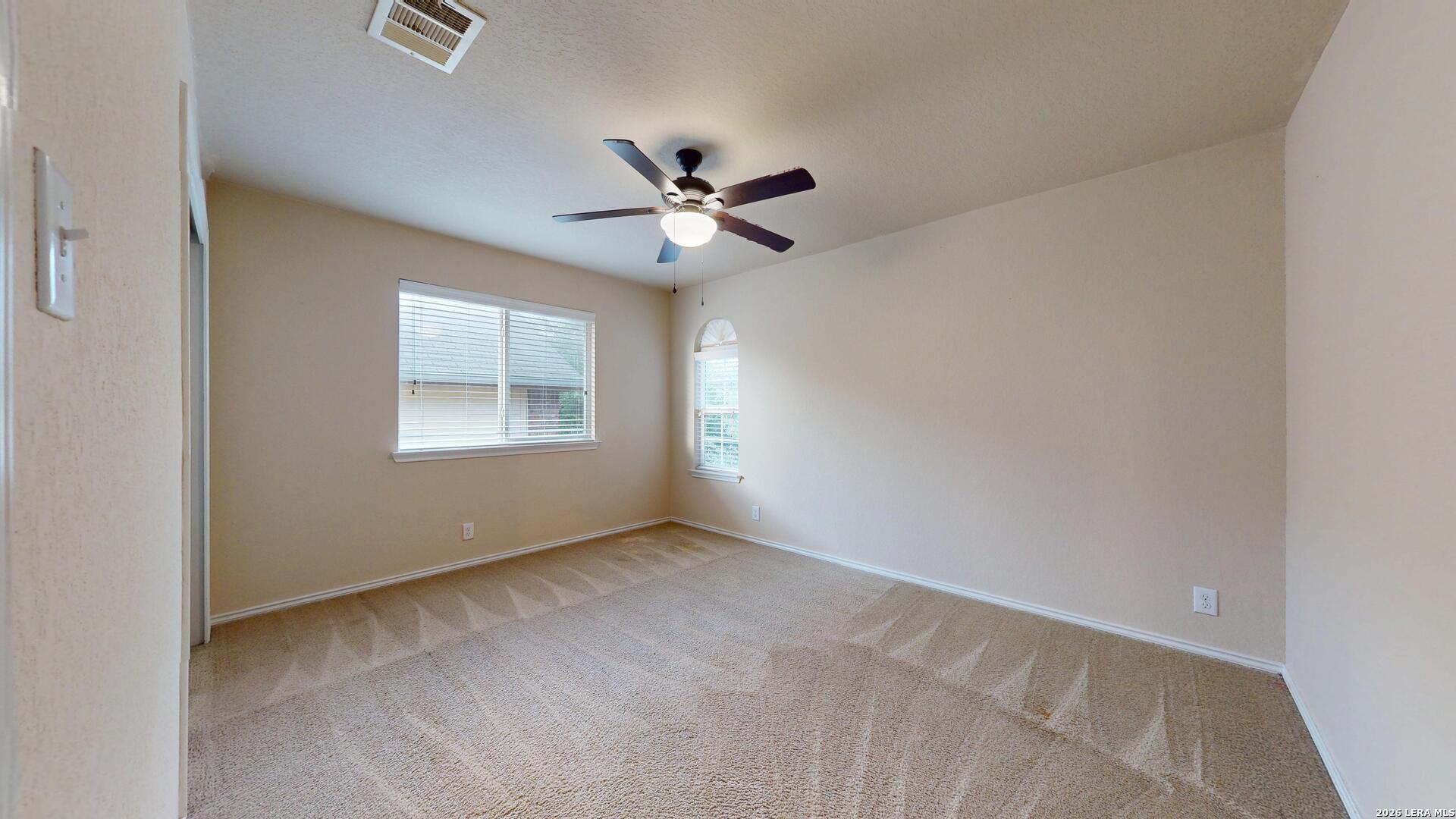 229 KENSINGTON DR, Cibolo, TX 78108