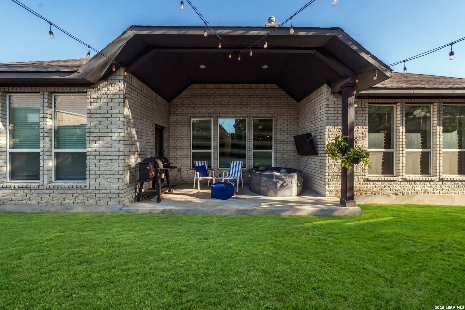 1130 Roaring Fls, New Braunfels, TX 78132