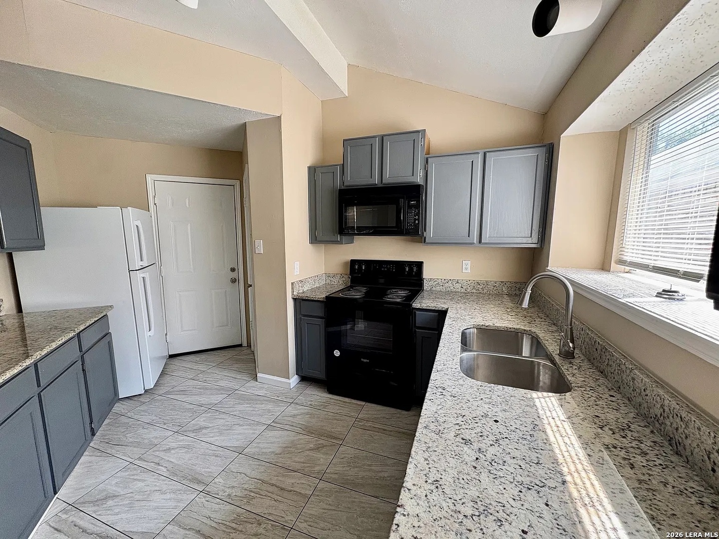 8131 Forest Dawn, Live Oak, TX 78233