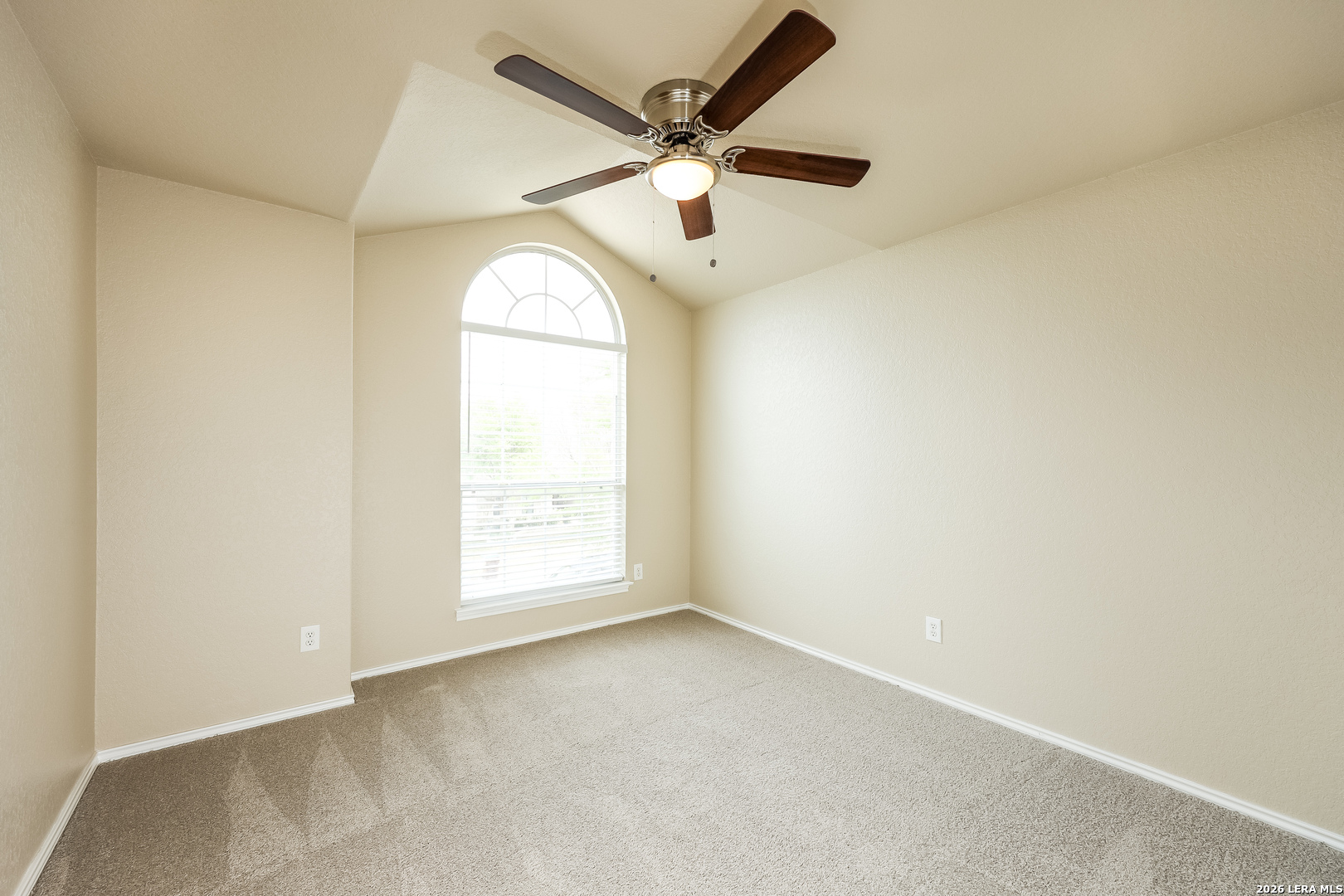 5731 WHITE OAK CV, San Antonio, TX 78253