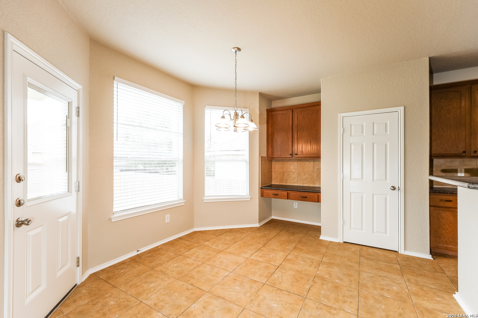 5731 WHITE OAK CV, San Antonio, TX 78253