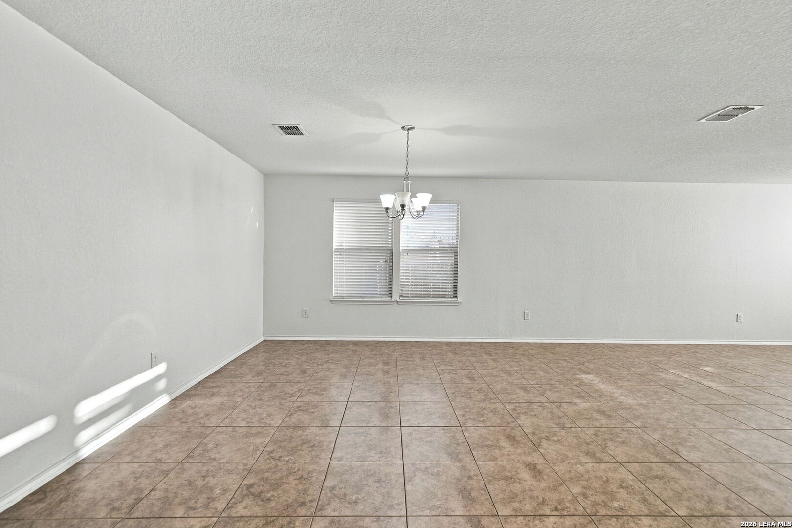 7563 Copper Kettle, Converse, TX 78109