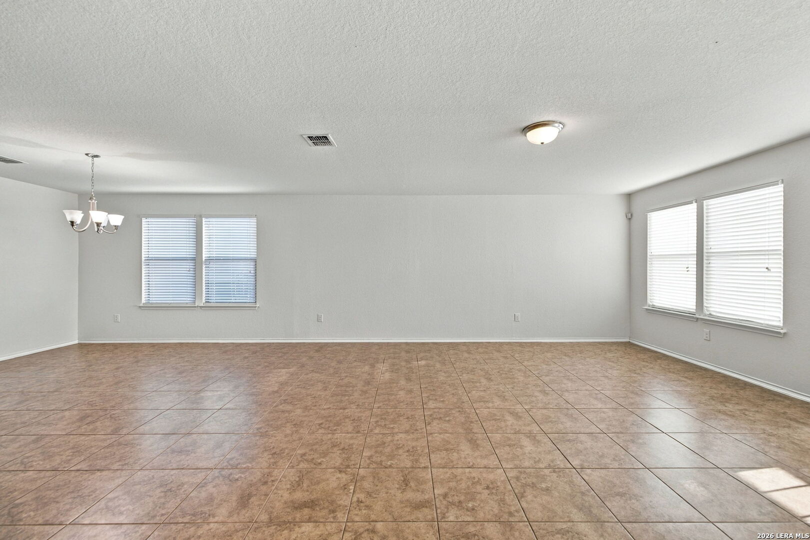 7563 Copper Kettle, Converse, TX 78109