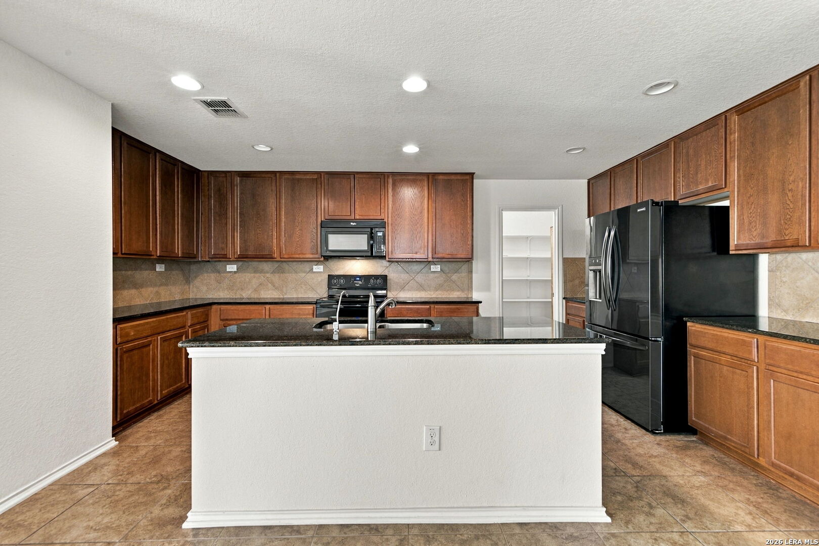 7563 Copper Kettle, Converse, TX 78109